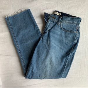 low waisted baggy levi’s jeans